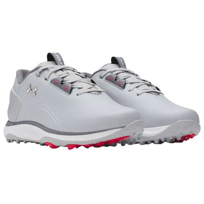 Chaussures de golf sans crampons Under Armour Drive Fade 2-Mod - paire en trois-quarts avant | #color_gris/steel/metallic-silver